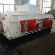 對輥破碎設(shè)備運轉(zhuǎn)速度受哪些因素影響